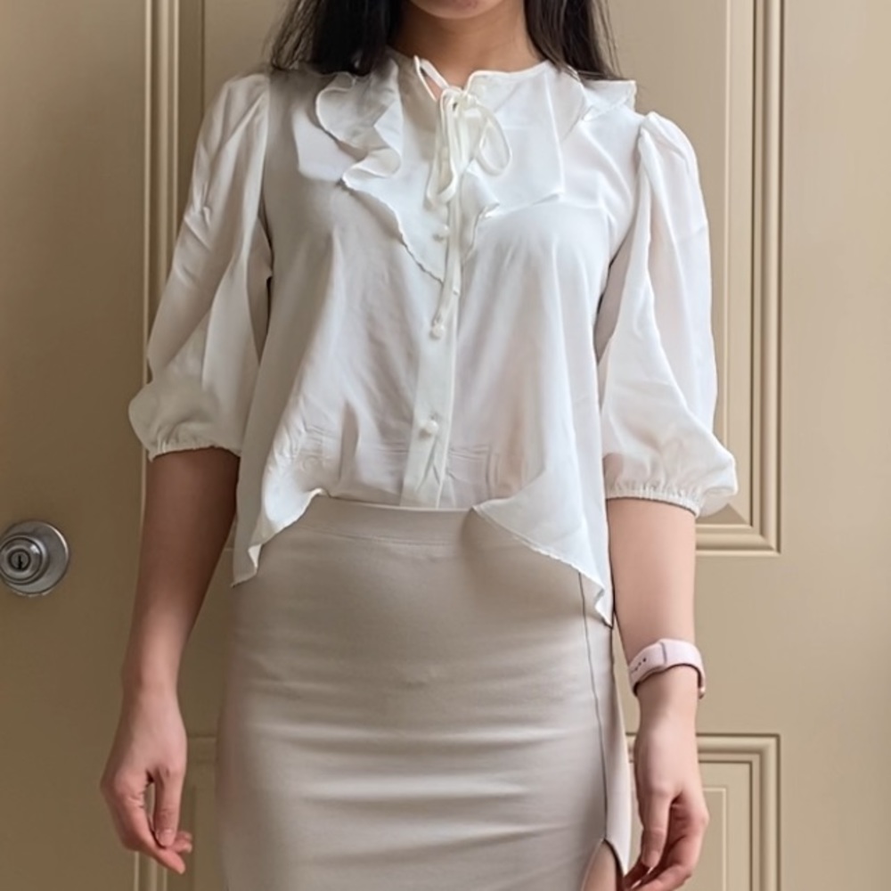 Wilfred Frida Ruffled 100% silk blouse